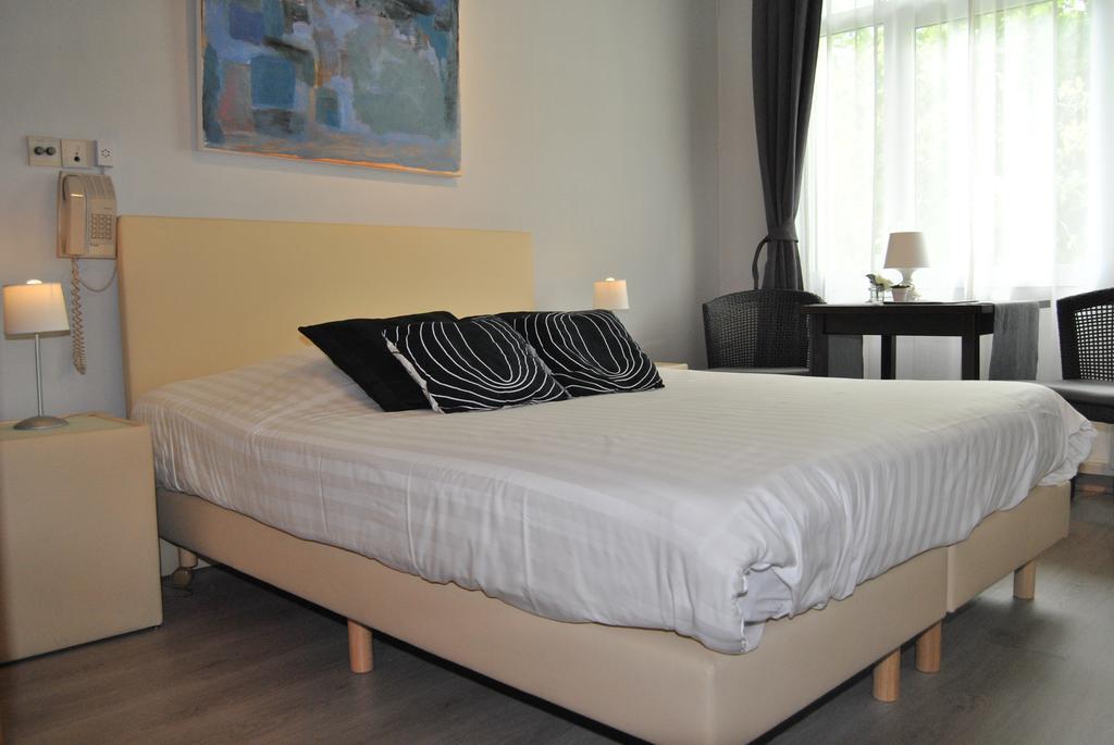 Hotel Georges เวนดาเนอ ภายนอก รูปภาพ