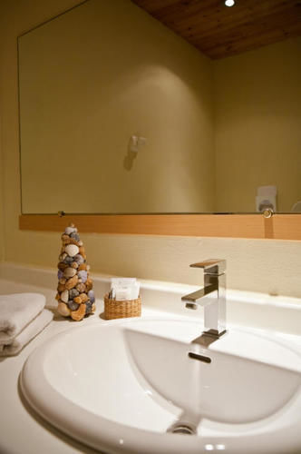 Hotel Georges เวนดาเนอ ภายนอก รูปภาพ